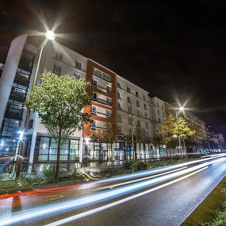 Courtyard By Marriott Paris La Defense West - Colombes Hotel Colombes  Exterior photo